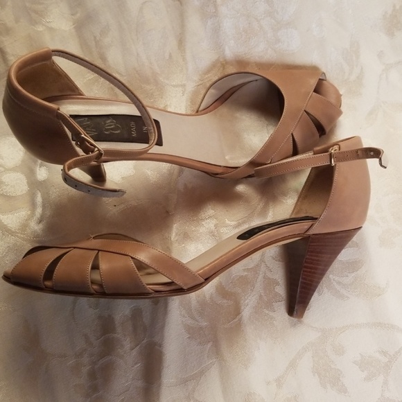Vaneli Brown Leather Peeptoe Heels with Buckle - Picture 3 of 3